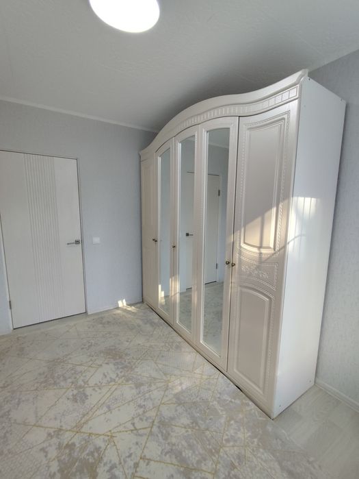 3 ком квартира на строителе