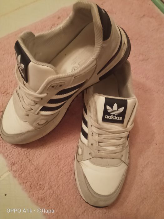 Продам кроссовки 40 размер б/у