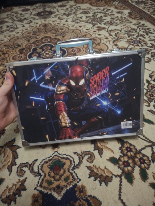 Набор юного художника