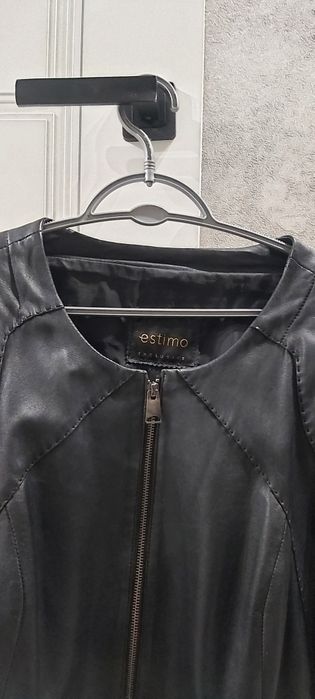 Продам кожанку на 52-54размер!