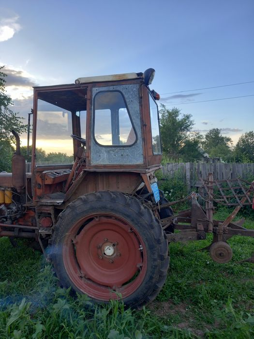 Продам трактор т25