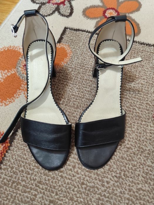 Sandale piele naturala măsura 37