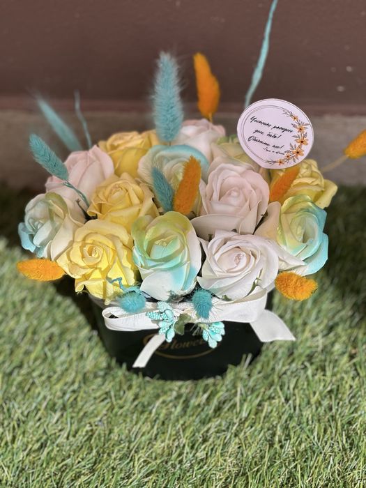 Ръчноизработена арабжировка със сапунени рози