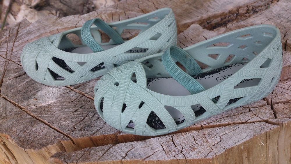 Детски сандалки,чехли,обувки за момиче Mini Melissa №22/23