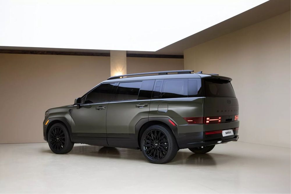 Hyundai Santa Fe 2024 года