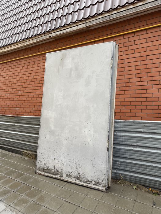 Продаи ворота гаражные, утепленные