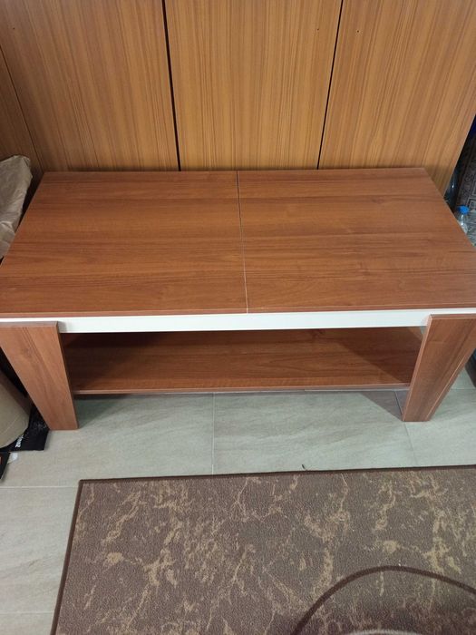 Разтегателна холна маса