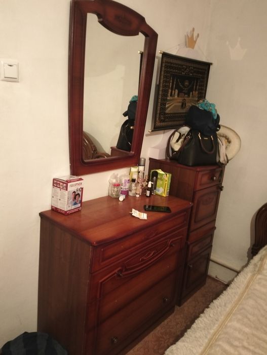 Спальный гарнитур