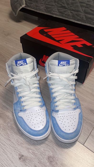 Jordan 1 High Hyper Royal Brand New