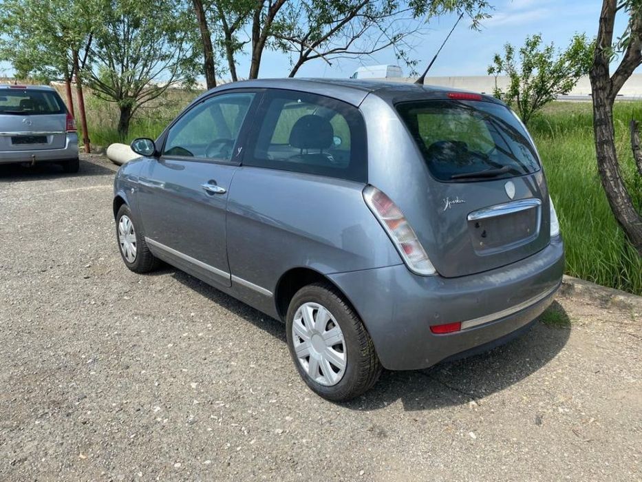Dezmembrez piese Lancia Ypsilon