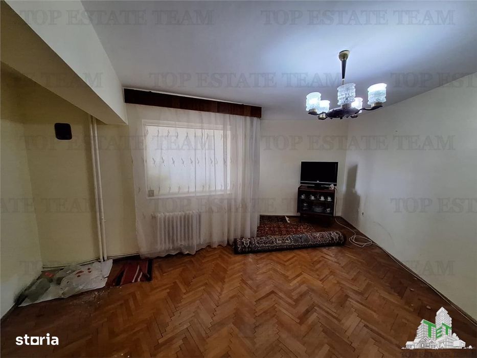 Apartament 3 cam. ultracentral - vanzare - Braila — fotografia 1
