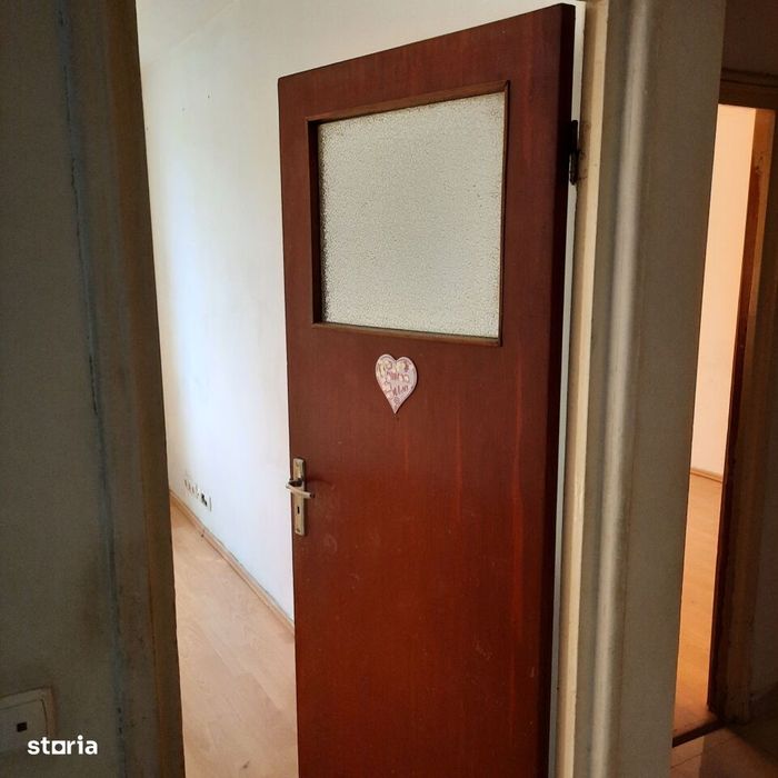 ap 4 camere str Cetatea de Balta S6