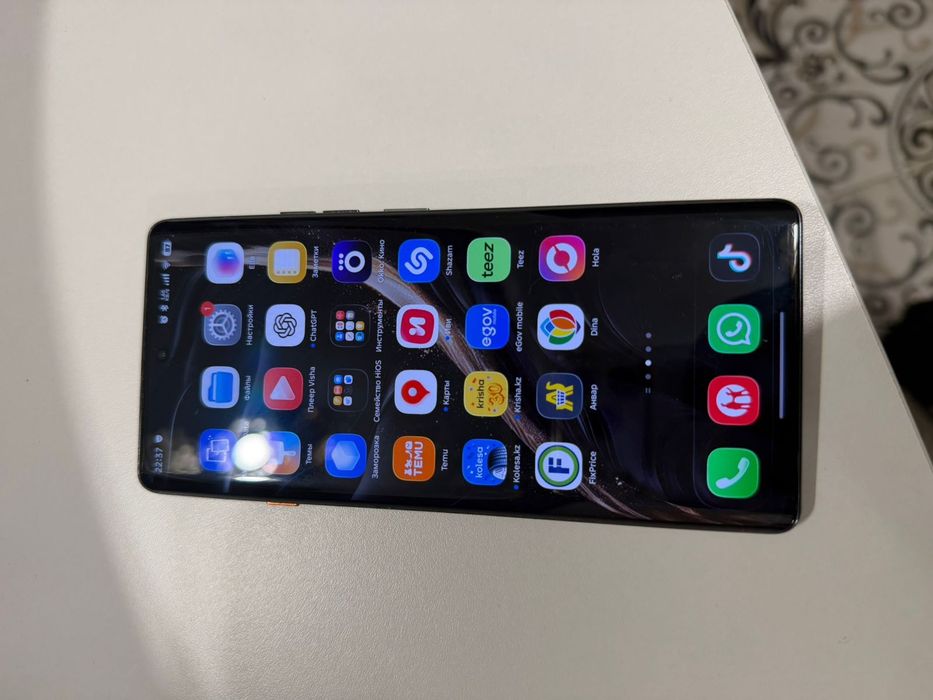 Techno camon 40 pro обмена на айфон 12pro, 13,14