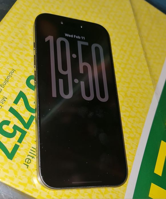 iPhone 17 256GB + cablu si husa Mobilfox