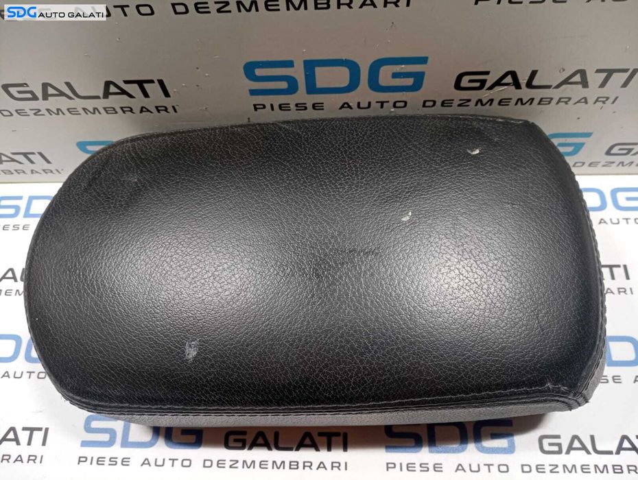 Cotiera Piele Neagra Toyota Rav 4 2006 - 2013 Cod 58907-42020 [M3720]