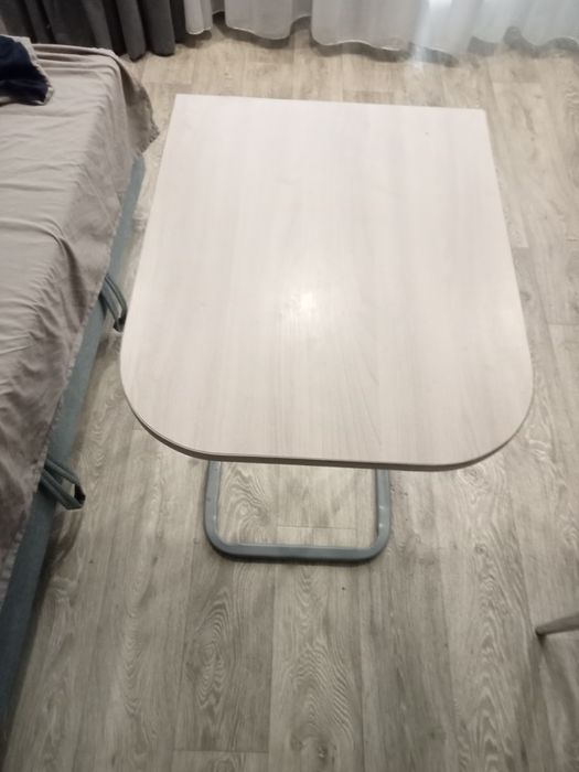 Продам журнальный столик