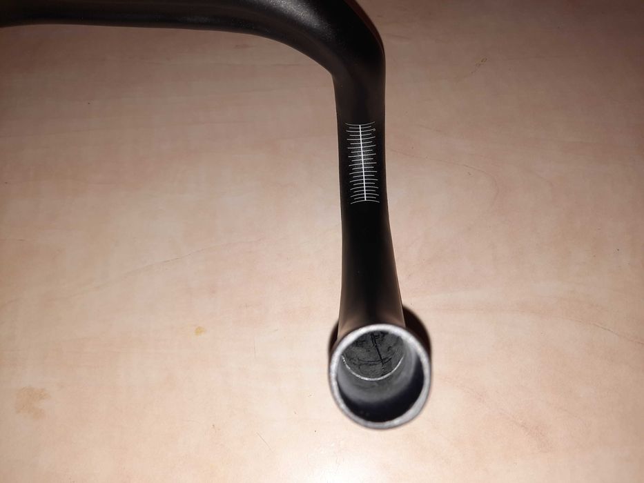 Ghidon carbon sosea cursiera Aeronova Nou 400 420 440mm 184grame