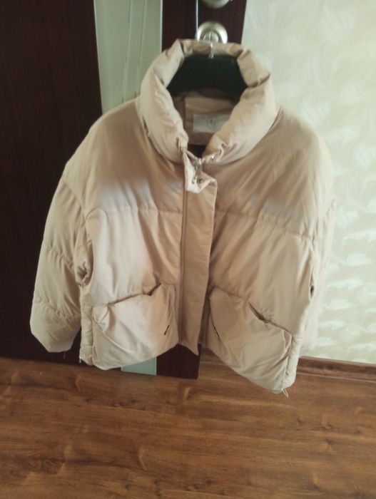 Продам куртки, новые.