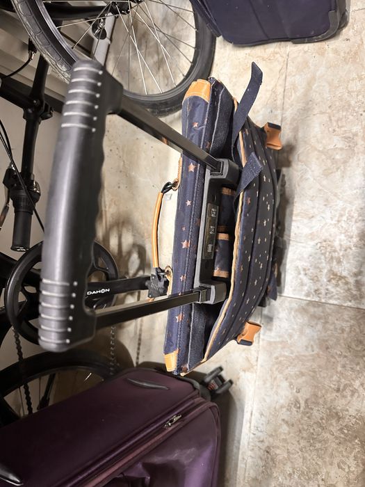 Детский портфель на колесиках.