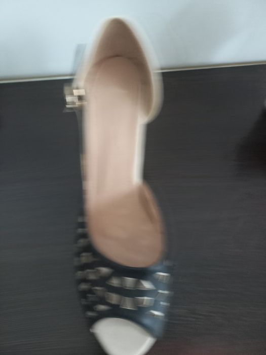 Продам туфли женские