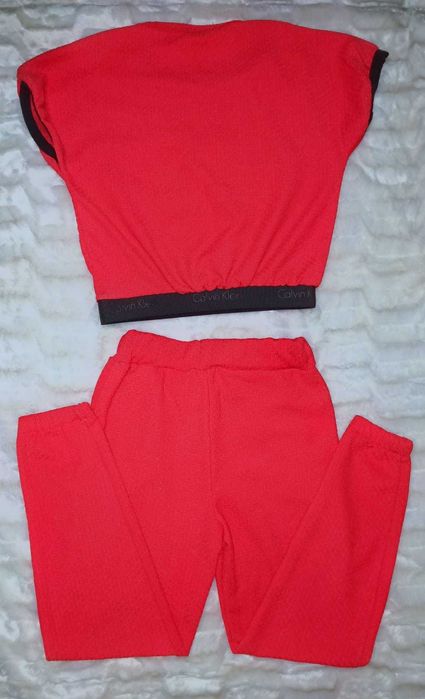 Trening/Compleu Fata 8 ani/128 cm CK Set Nou Bumbac 100%  Roșu/Strasuri Top Crop