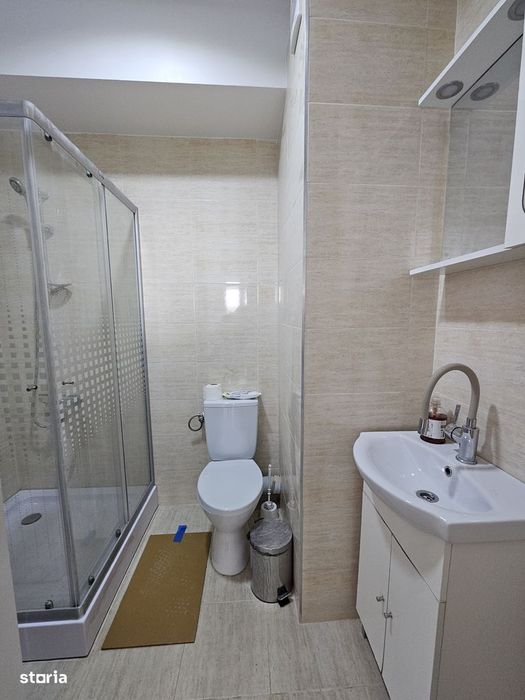 Inchiriez garsonieră mobilata , bloc nou, zona excelenta, economica
