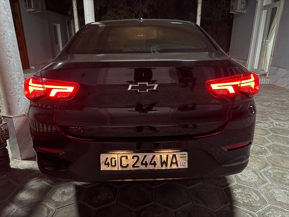 Chevrolet Onix 2024 — 3