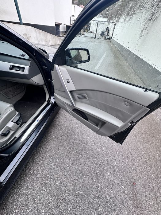 BMW-530- D-xd-M-231kc-2006г