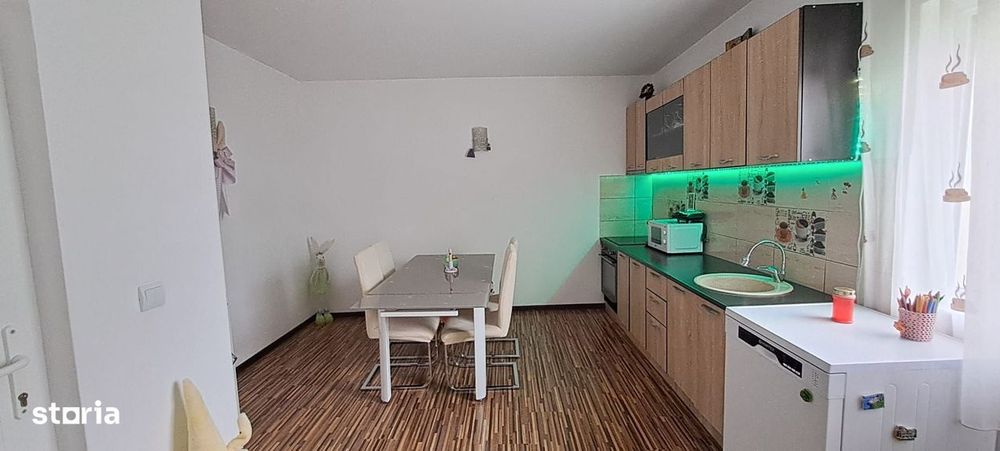 Floresti - Stoenesti, Jud. Giurgiu, vila + garaj + beci, teren 1400 mp