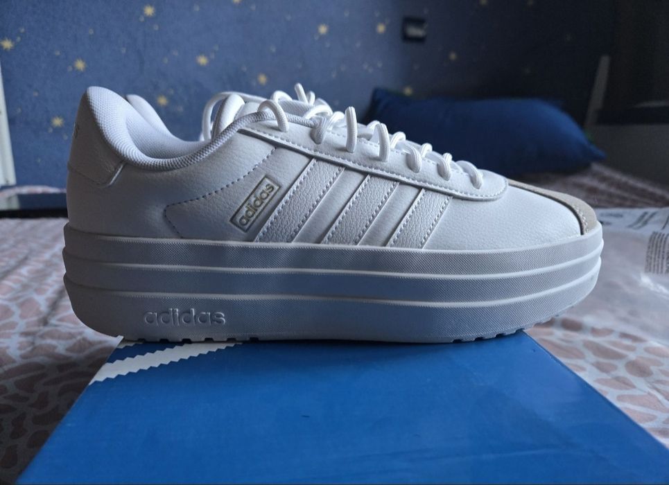 Оригинални дамски кецове adidas nizza и adidas Vl Court Bold Wm