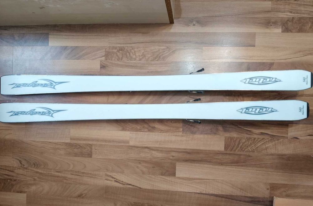 Детски ски Rossignol Rebel 140cm