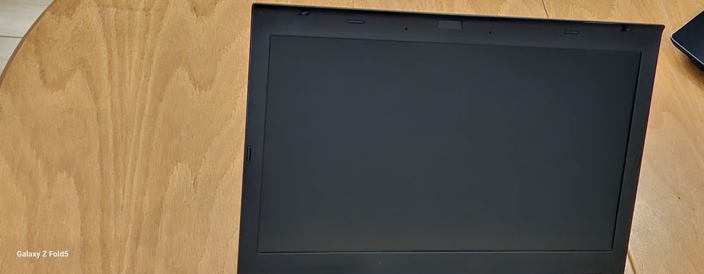 Lenovo thinkpad комютър