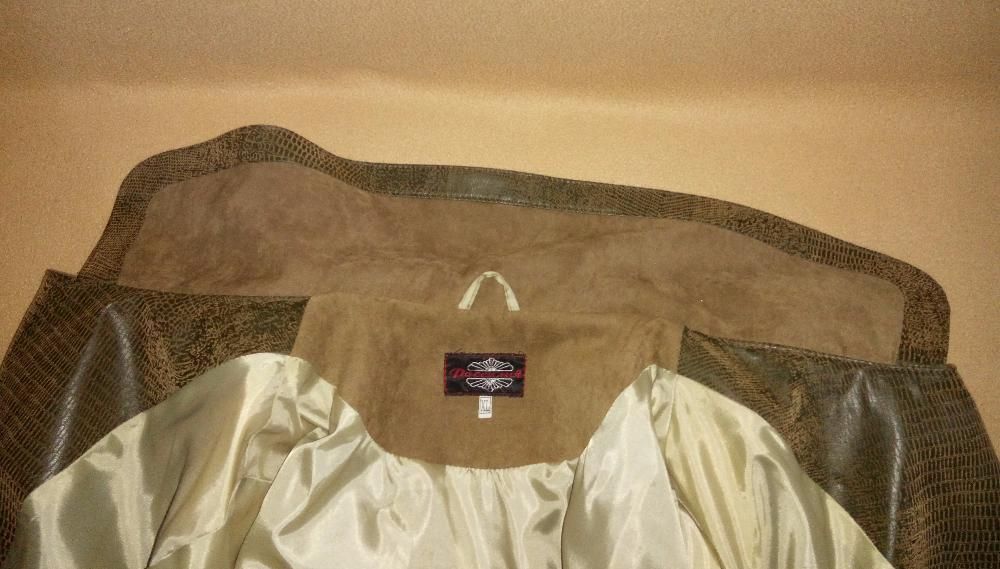 Дамско палто пастелно зеленикав цвят № XL