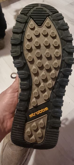 Новые кросовки strobs