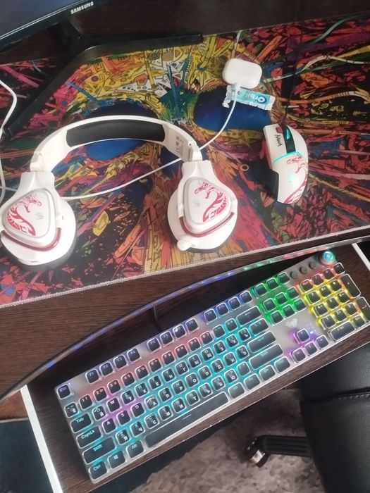 Компьютер стол кресло