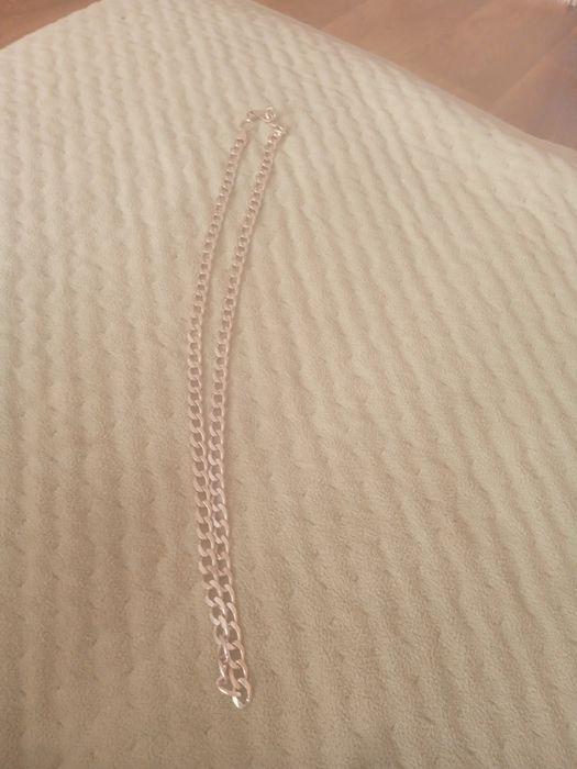 Продам серебряную цепь в идеале