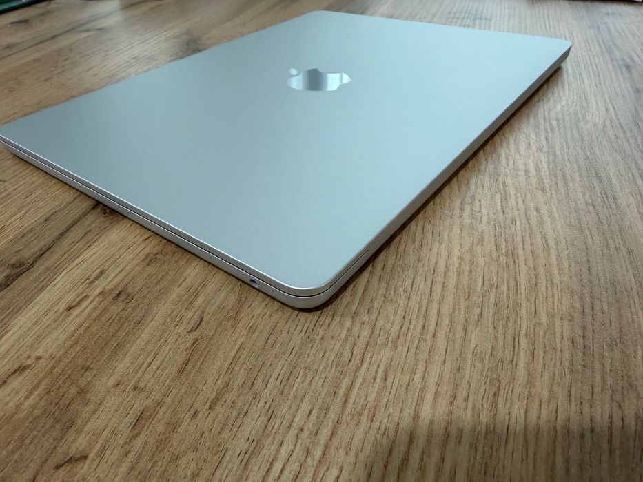 MacBook Air 13" M4 Chip 10-CPU, 8-GPU, 16GB RAM, 256GB SSD В ГАРАНЦИЯ
