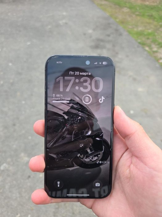 Продам iPhone 15 Pro