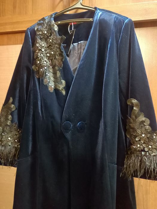 Ұлттық шапан , камзолдар сатылады