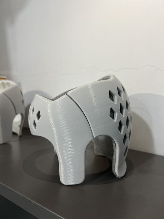 Bolalar uchun shlem. Ortopedik shlem.