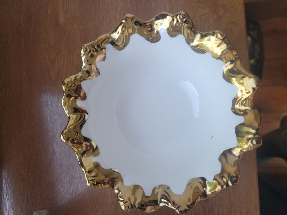 Продается посуда, конфетница, ваза для варенье