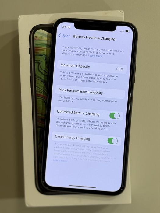 iPhone XS Black 92% battery