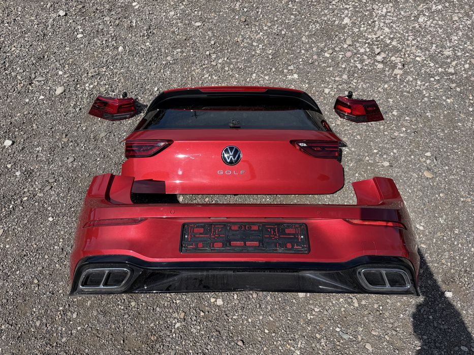 Spate complet VW Golf 8 R Line : Bara spate / Stopuri / Haion
