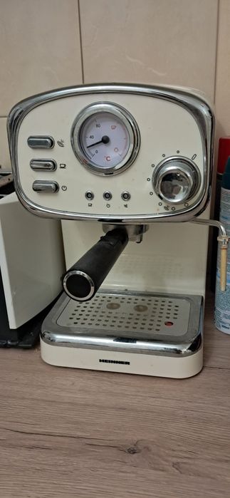 Espressor manual Heinner HEM-1100CR, 1100 W, 15 Bar, 1.25 L, Crem