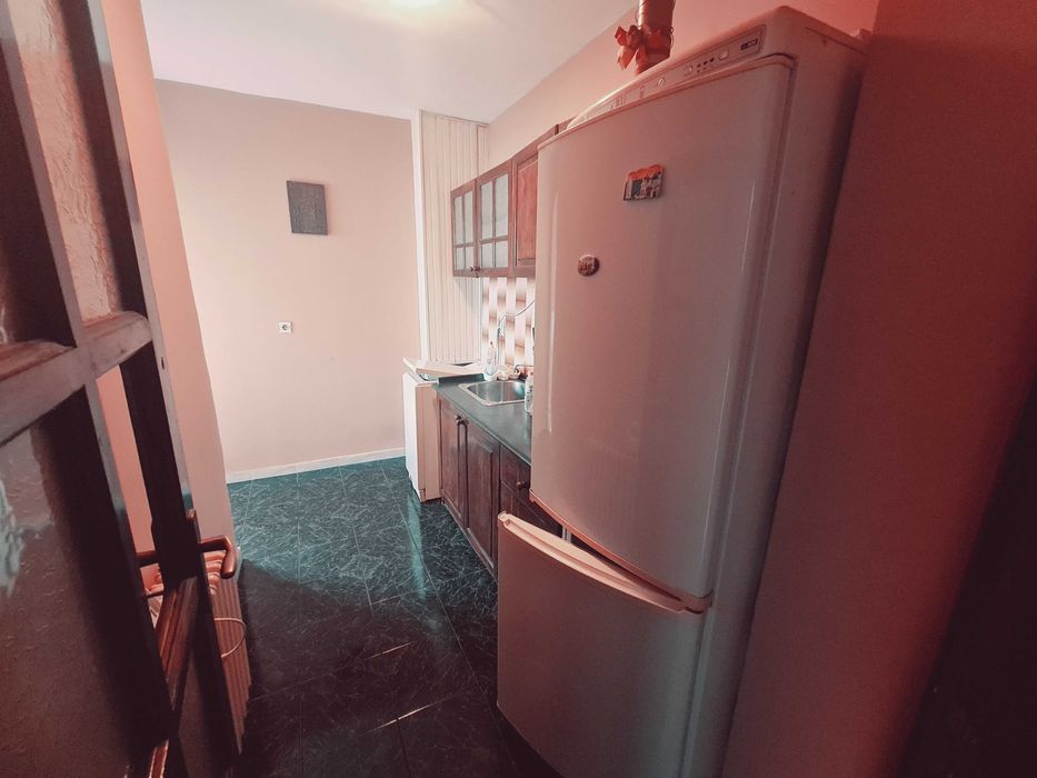 Дава се под наем Двустаен апартамент в Бургас, Зорница - 60 кв.м за 204 € - Снимка #8