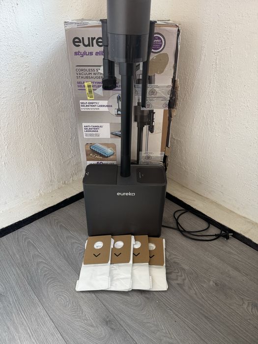 Вертикална Прахосмукачка EUREKA Stylus Elite 24000Pa Самопочистваща Станция, Четка Против Заплитане