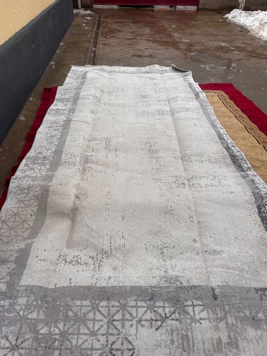 Кілем сатылады 2,50 де 5,00м