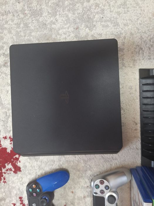 PlayStation 4 cu multe jocuri