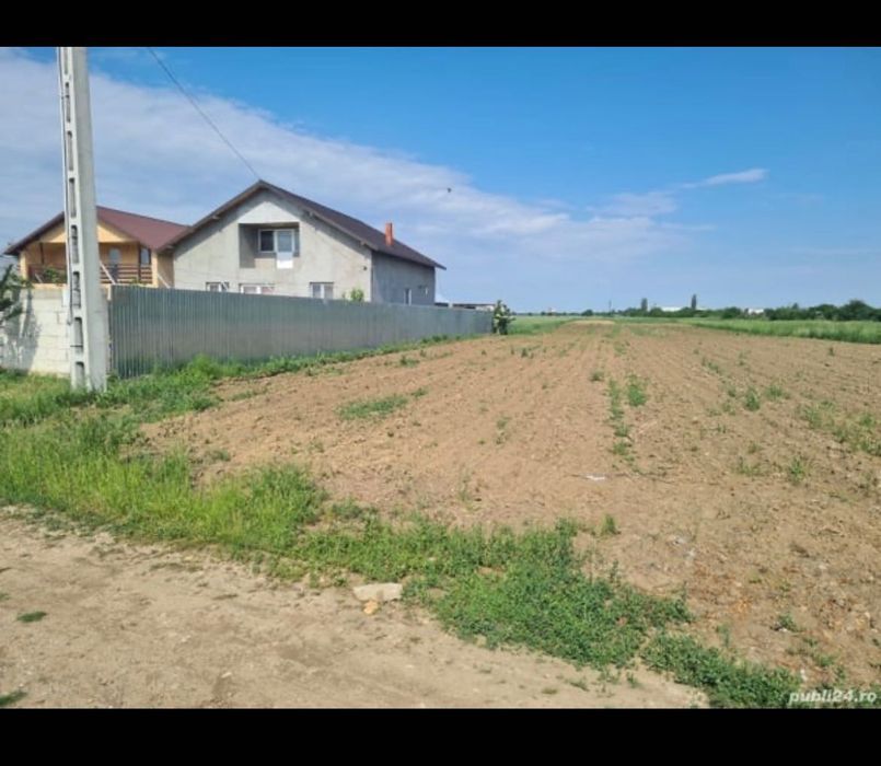 Teren de vânzare- 3km Gaesti, 2km DN 7