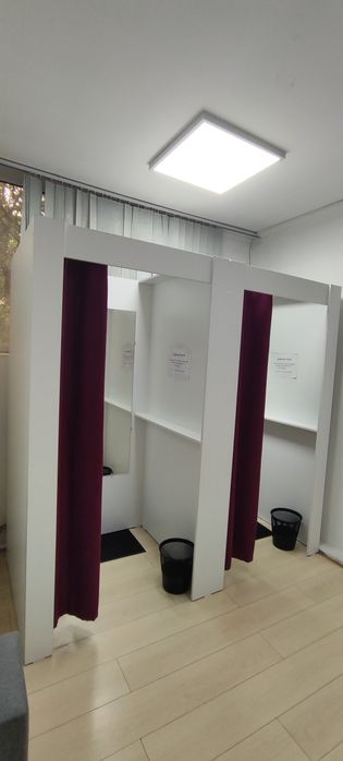 Ресепшен примерочные столы